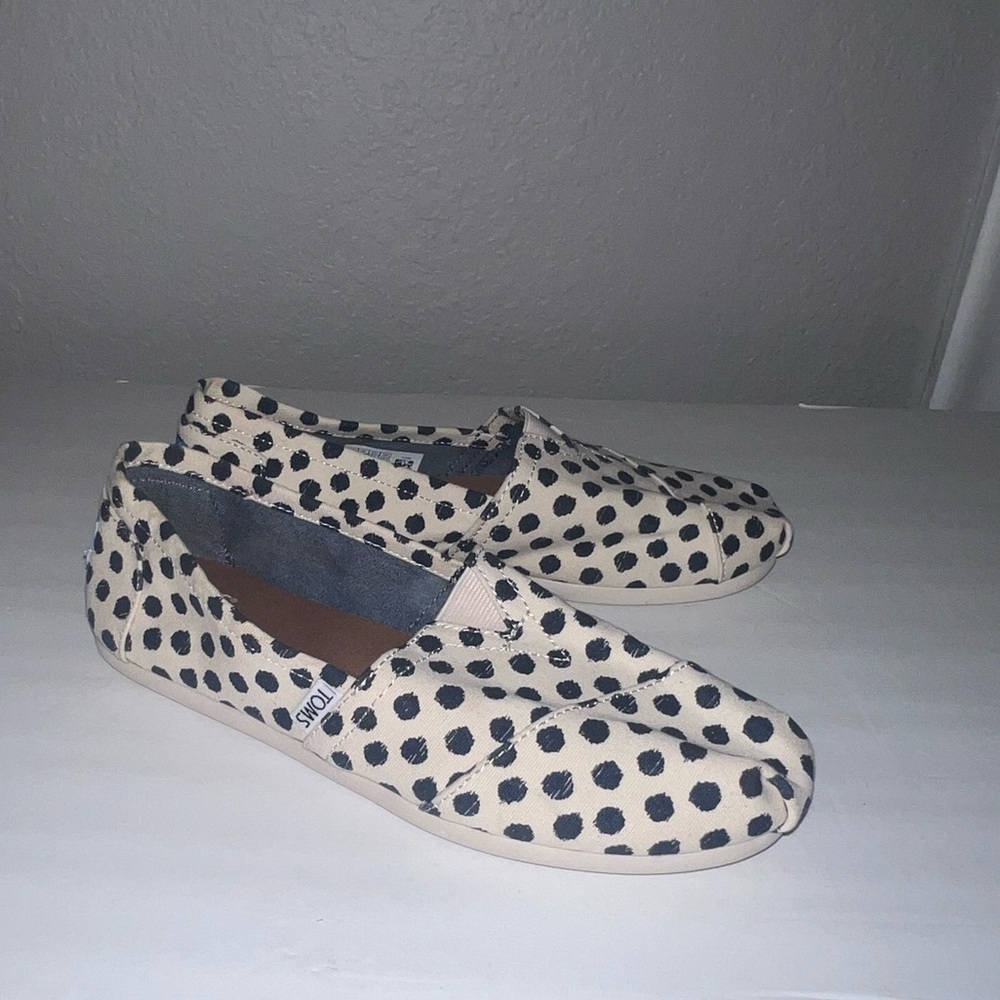 Toms Polka Dot Black White Slip On Flats